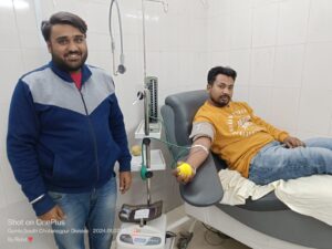 मारवाड़ी युवा मंच के तत्वाधान से नैनी गोपाल दास ने एबी पॉजिटिव रक्तदान कर एक गर्भवती महिला की बचाई जान.