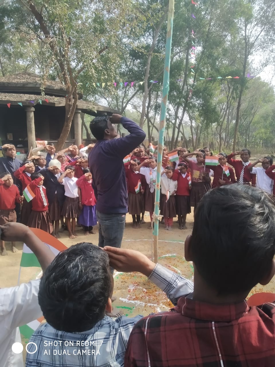 आदिवासी आवासीय उच्च विद्यालय मे मनाया गया गणतंत्र दिवस