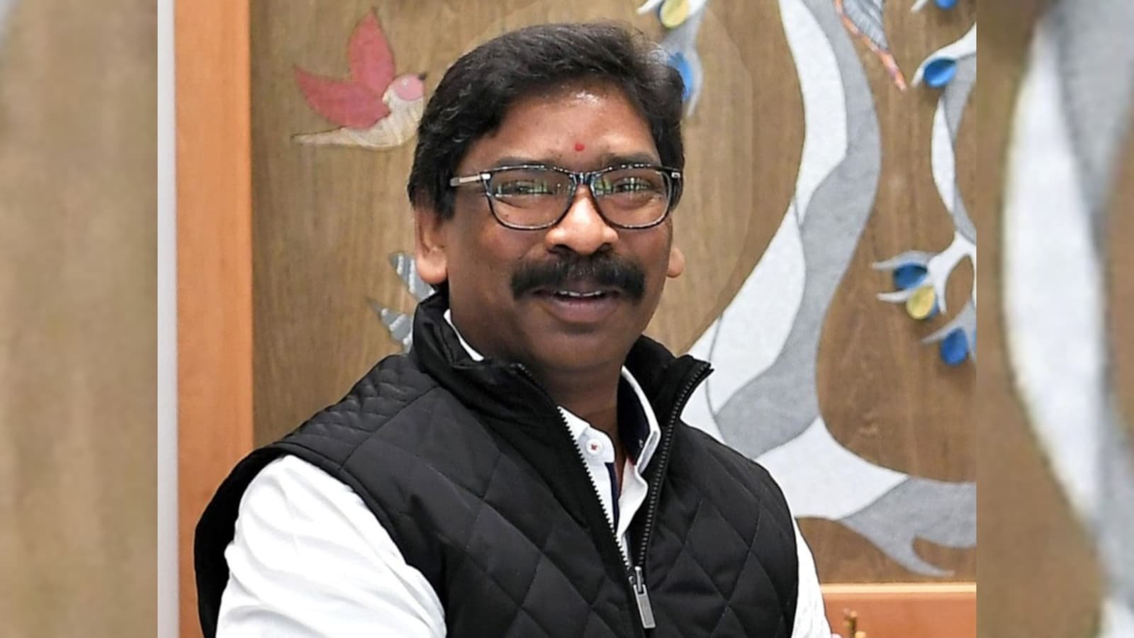 सीएम हेमंत सोरेन ने एसटी-एससी थाना में ईडी के अधिकारी कपिल राज, देवव्रत झा, अनुपम कुमार समेत अन्य के खिलाफ दर्ज कराया मामला।