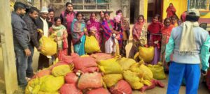 बल्ब्स एवं रजनीगंधा कंद बीज का हुआ वितरण।