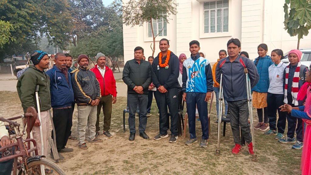 स्पोर्ट्स कोटा से चंदन कुमार प्रखंड पंचायत राज पदाधिकारी बनाएं जाने पर मुंगेर में हुए सम्मानित स्पोर्ट्स कोटा से चंदन कुमार प्रखंड पंचायत राज पदाधिकारी बनाएं जाने पर मुंगेर में हुए सम्मानित