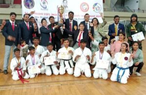 कराटे मे लातेहार जिले के खिलाड़ियों का शानदार प्रदर्शन 8 गोल्ड मेडल सहित जीते कुल 29 मेडल।