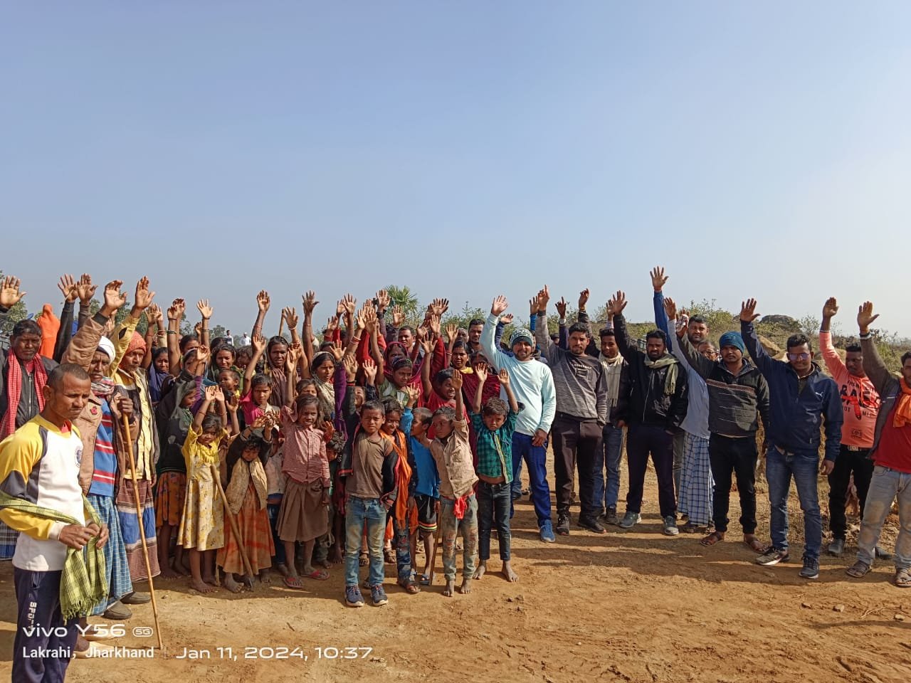 ग्रामीण जान देंगे लेकिन किसी भी कीमत में माइश चालू होने नहीं देंगे मांग। ग्रामीण जान देंगे लेकिन किसी भी कीमत में माइश चालू होने नहीं देंगे मांग।