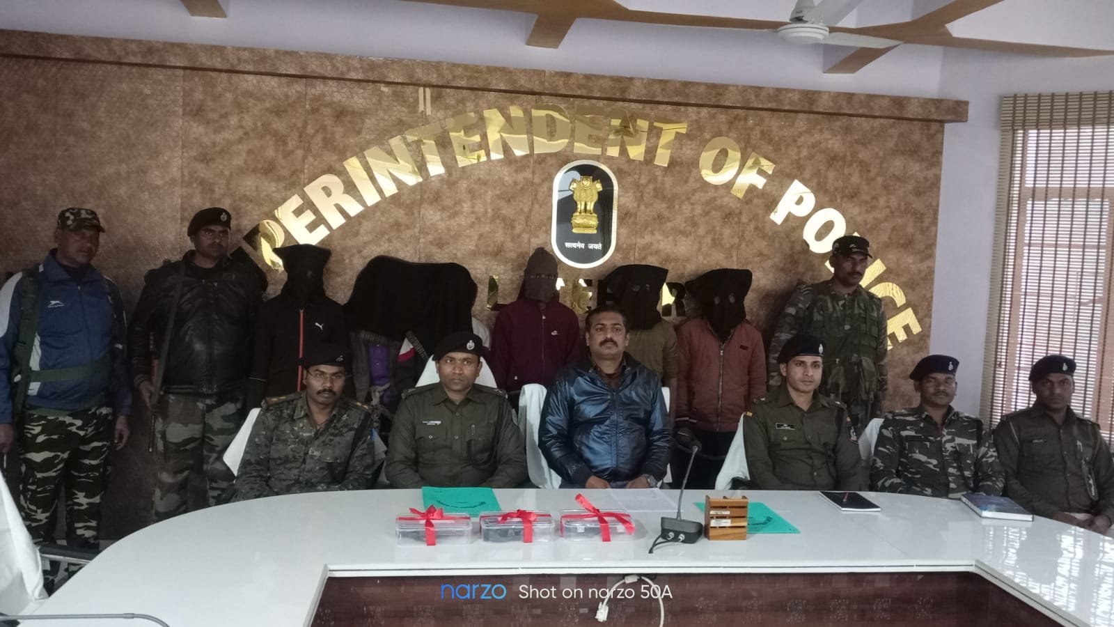लातेहार:अमन साहू गिरोह के छह अपराधियों को हथियार के साथ पुलिस ने किया गिरफ्तार,भेजा जेल