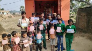 अक्षत देकर अयोध्या पहुंचने का दिया आमंत्रण