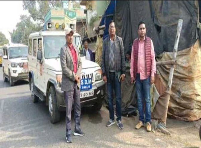 एसडीओ व खनन पदाधिकारी ने चेक पोस्ट का किया निरीक्षण