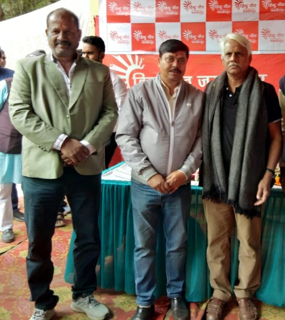 प्रखर राष्ट्रवादी वक्ता पुष्पेन्द्र कुलश्रेष्ठ से मिलें अभिजीत व कन्हैया सिंह प्रखर राष्ट्रवादी वक्ता पुष्पेन्द्र कुलश्रेष्ठ से मिलें अभिजीत व कन्हैया सिंह