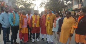 बाजारटांड़ से निकली शोभायात्रा,विधायक बैद्यनाथ राम ने की शोभा यात्रा की अगुवाई।