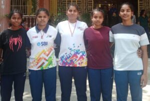 जिले से अंडर 19 बालिका व बालक राष्ट्रीय विद्यालय कबड्डी में भाग लेने के लिए रवानावूशु मार्शल आर्ट्स अंडर 19 बालिका में 1 छात्रा लेंगी हिस्सा