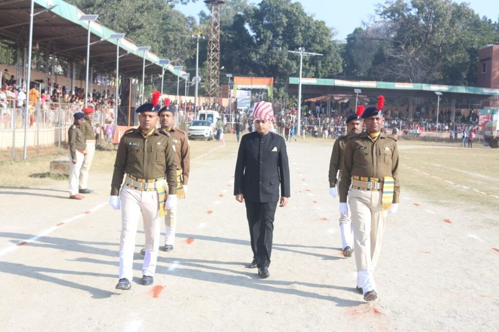 गुमला जिलांतर्गत पूरे हर्षोल्लास के साथ मनाया गया गणतंत्र दिवस गुमला जिलांतर्गत पूरे हर्षोल्लास के साथ मनाया गया गणतंत्र दिवस