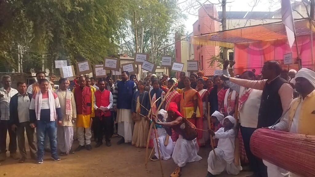 आदिवासीयत को छोड़कर ईसाई धर्म अपनाने वाले लोगों को सरकार चिन्हित करें और आरक्षण से वंचित करें: हरे कृष्ण सिंह