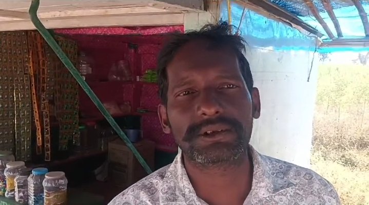 मनिका:गुमटी का ताला तोड़कर अज्ञात चोरों ने किया चोरी: जीविका उपार्जन को लेकर परेशान