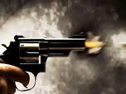 बिहार में प्रखंड प्रमुख के पति की गोली मारकर हत्या बिहार में प्रखंड प्रमुख के पति की गोली मारकर हत्या