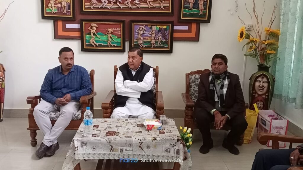 पूर्व मंत्री गिरिनाथ सिंह ने नव वर्ष के अवसर पर परिसदन भवन में किया प्रेसवार्ता का आयोजन
