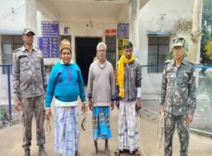 न्यायालय के निर्देश पर तीन व्यक्ति गिरफ्तार,भेजा जेल