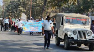 सड़क सुरक्षा को लेकर आयोजित किया गया जागरूकता अभियान