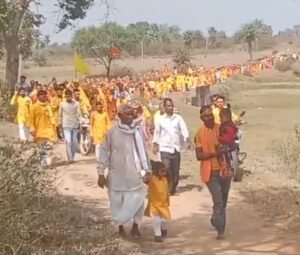 श्रीमद्भागवत कथा ज्ञान यज्ञ का शुभारम्भ,निकली कलश शोभा यात्रा