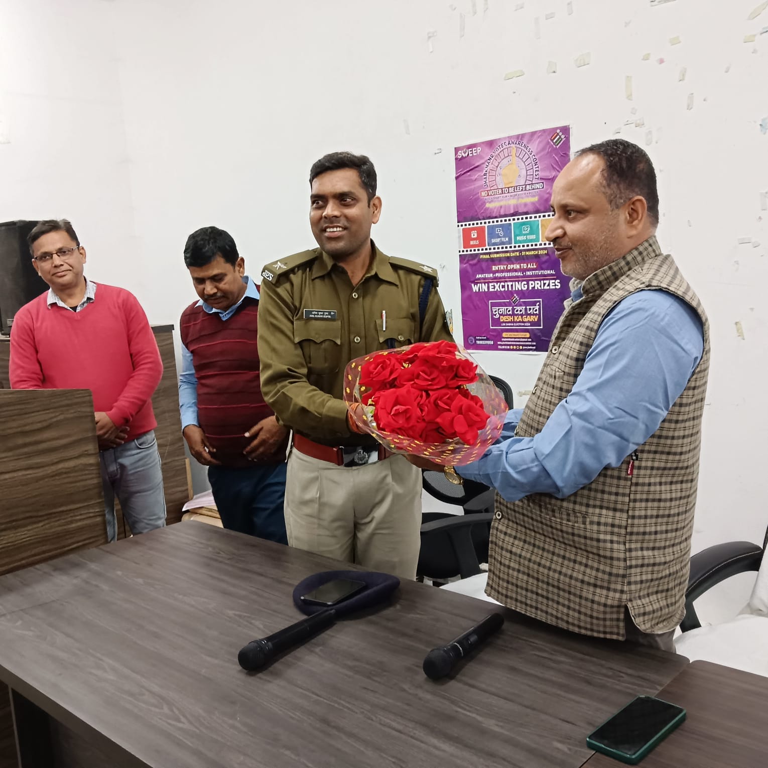 बीडीओ के स्थानांतरण पर विदाई व सम्मान समारोह का किया गया आयोजन