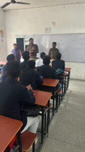 सड़क सुरक्षा सप्ताह के तहत संत मरियम स्कूल में चलाया गया जागरूकता अभियान
