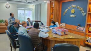 फ्लोराईड युक्त पानी पीने से ग्रामीणों के बीमार एवं दिव्यांग होने संबंधित मामले में उपायुक्त गरिमा सिंह ने लिया संज्ञान,दिया निर्देश