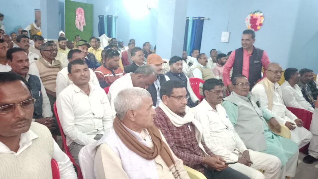 प्रांतीय यादव महासभा जिला इकाई का हुआ पुनर्गठन,जिलाध्यक्ष बने मोहर सिंह यादव प्रांतीय यादव महासभा जिला इकाई का हुआ पुनर्गठन,जिलाध्यक्ष बने मोहर सिंह यादव