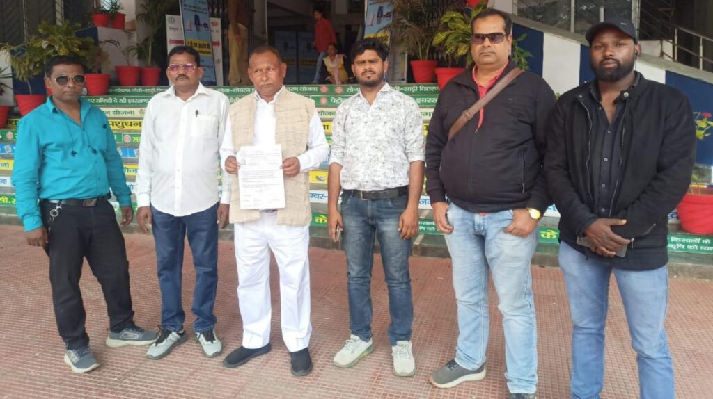 अजय सिन्हा के परिवार को न्याय के लिए सीआईडी जांच जरूरी-प्रीतम भाटिया अजय सिन्हा के परिवार को न्याय के लिए सीआईडी जांच जरूरी-प्रीतम भाटिया