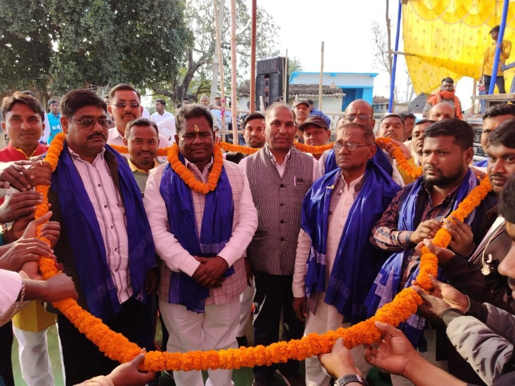 संत रविदास जयंती ग्रामीण क्षेत्रों में धूमधाम से मनाया। संत रविदास जयंती ग्रामीण क्षेत्रों में धूमधाम से मनाया।