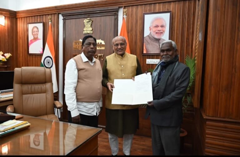 चंपई सोरेन को राज्यपाल ने मनोनीत सीएम नियुक्त किया,शुक्रवार को ले सकते हैं शपथ चंपई सोरेन को राज्यपाल ने मनोनीत सीएम नियुक्त किया,शुक्रवार को ले सकते हैं शपथ