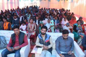शिल्पकारों ने जागरूकता कार्यक्रम में शामिल होकर पीएम विश्वकर्मा योजना के बारे में प्राप्त जानकारी