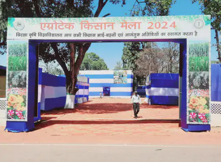 एक लाख ईनामी नक्सली संतोष गंझु ने किया आत्मसमर्पण