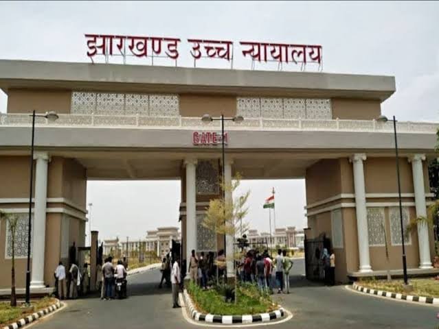 हाईकोर्ट पहुंचा स्पेनिश महिला से सामूहिक दुष्कर्म का मामला, क्या अपराधियों को होगी फांसी? हाईकोर्ट पहुंचा स्पेनिश महिला से सामूहिक दुष्कर्म का मामला, क्या अपराधियों को होगी फांसी?