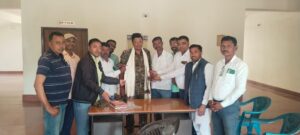 थाना प्रभारी सतबरवा से की गई शिष्टाचार मुलाकात
