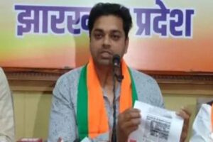 भाजपा का आरोप,राज्य की 70 फीसदी नौकरी बाहरियों को दे रही है झारखण्ड सरकार