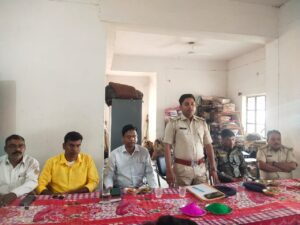 होली महापर्व को लेकर नावा बाजार थाना परिसर में शांति समिति की बैठक हुई संपन्न:-शराब, डीजे एवं अफवाह पर प्रतिबंध लगाने की ग्रामीणों ने की अपील