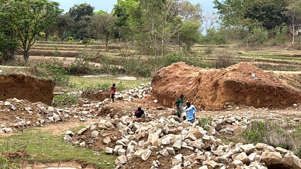 गर्मी प्रारंभ होने से पहले ही घर नल जल योजना हुई असफल गर्मी प्रारंभ होने से पहले ही घर नल जल योजना हुई असफल