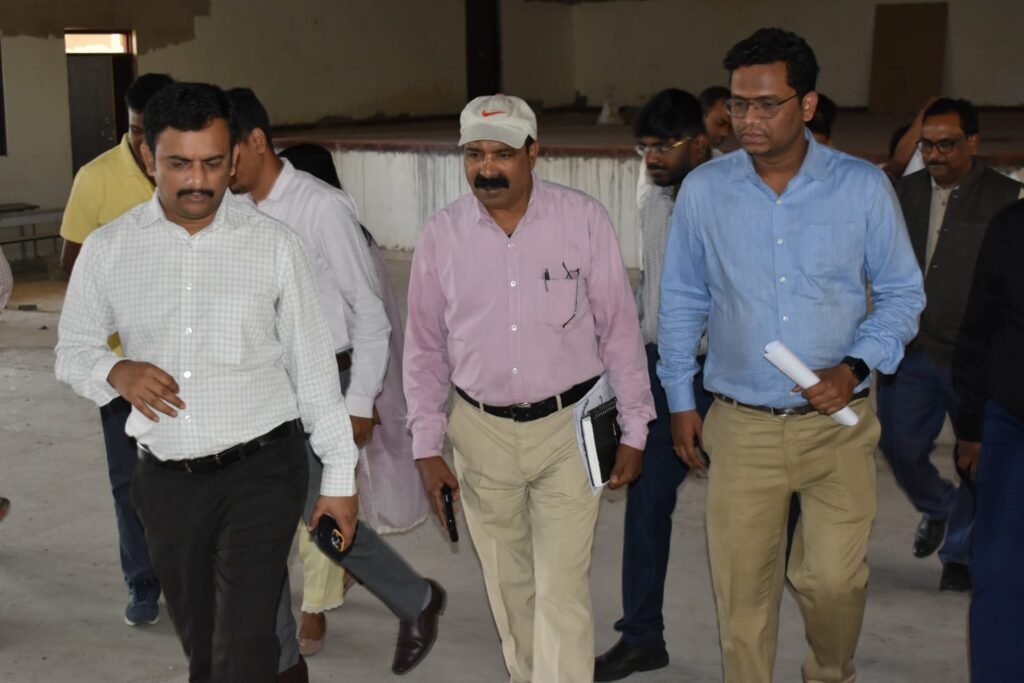 जिला निर्वाचन पदाधिकारी सह उपायुक्त ने आगामी लोकसभा चुनाव के तैयारियों को लेकर समीक्षा की जिला निर्वाचन पदाधिकारी सह उपायुक्त ने आगामी लोकसभा चुनाव के तैयारियों को लेकर समीक्षा की