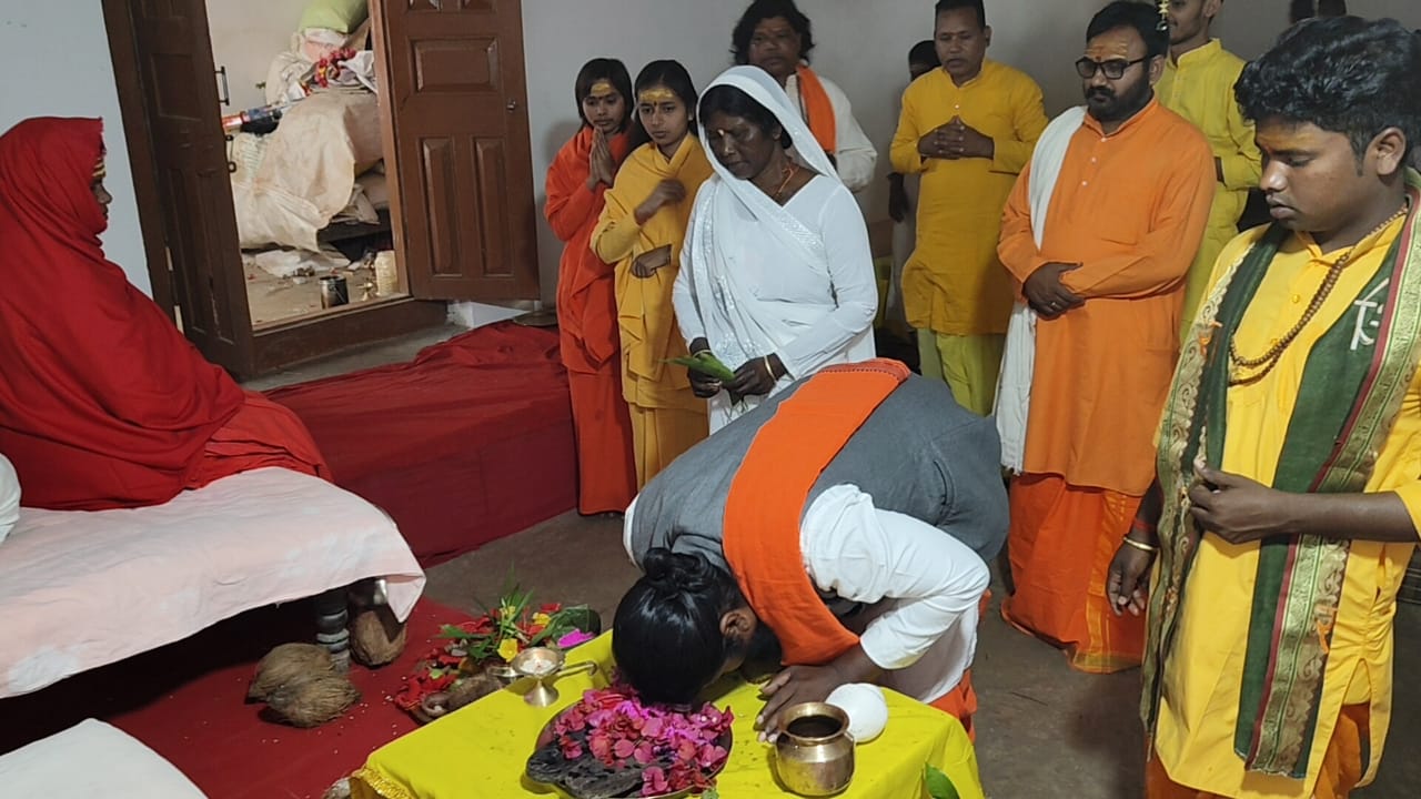 मानस मणि दीप सेवा संस्थान में होली मिलन समारोह का आयोजन बड़ी धूमधाम के साथ संपन्न।