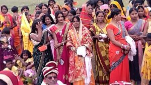 राधा कृष्ण मंदिर का वार्षिक उत्सव के अवसर पर निकाली गई भव्य कलश यात्रा