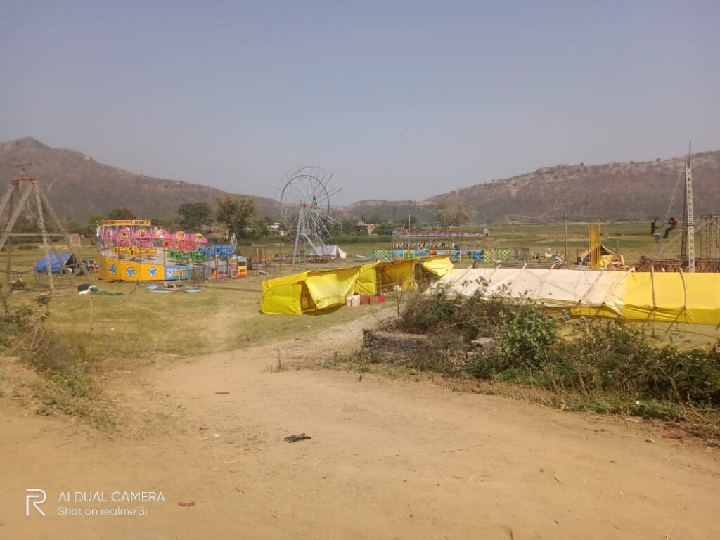 बिशुनपुरा: कल्ह अखंड कीर्तन के साथ शुरु होगी, श्री विष्णु मंदिर का 17वाँ वार्षिकोत्सव,मेला का भी है आयोजन बिशुनपुरा: कल्ह अखंड कीर्तन के साथ शुरु होगी, श्री विष्णु मंदिर का 17वाँ वार्षिकोत्सव,मेला का भी है आयोजन