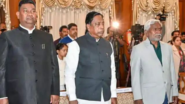 RJD ने चतरा-पलामू सीट पर अटकाया,फिर टला सीटों का ऐलान RJD ने चतरा-पलामू सीट पर अटकाया,फिर टला सीटों का ऐलान