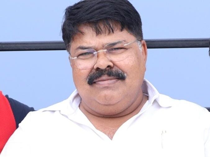 जेएनएसी खुद को कानून से ऊपर समझने की भूल न करें : धर्मेंद्र प्रसाद जेएनएसी खुद को कानून से ऊपर समझने की भूल न करें : धर्मेंद्र प्रसाद