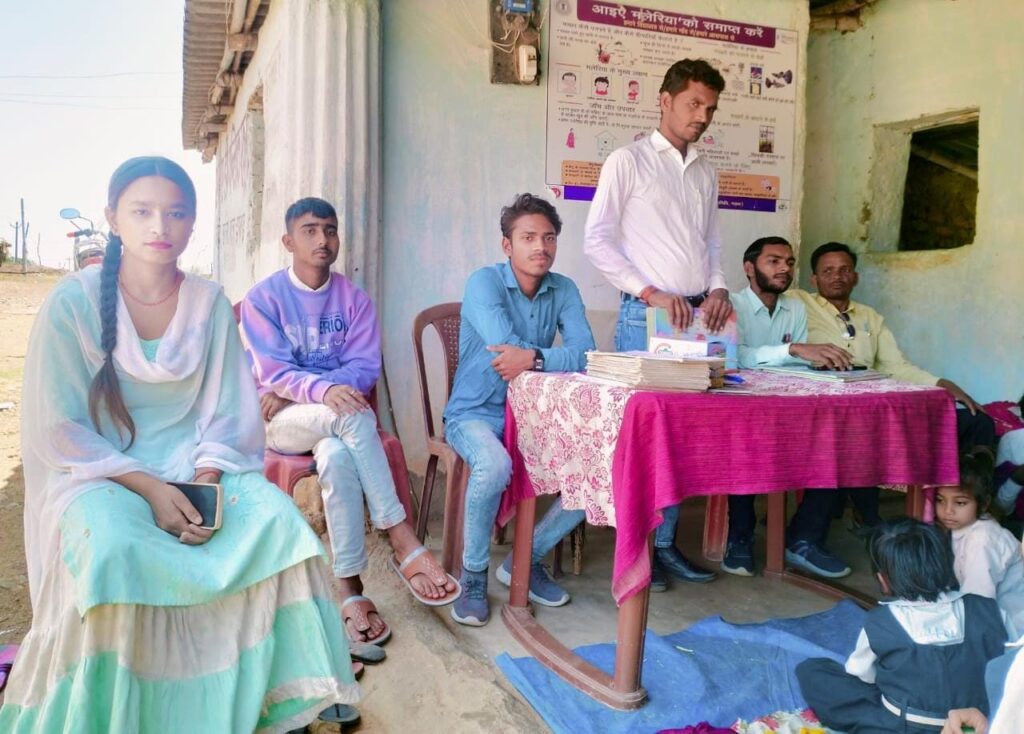 ए पी ए डी पब्लिक स्कूल में छात्र-छात्राओं को किया गया पुरस्कृत ए पी ए डी पब्लिक स्कूल में छात्र-छात्राओं को किया गया पुरस्कृत