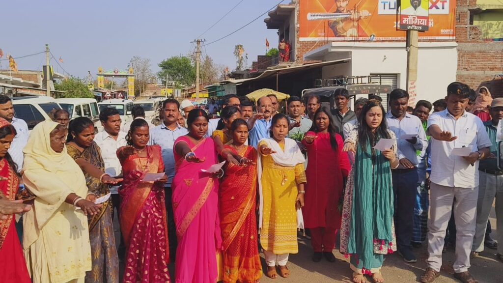 जिला निर्वाचन पदाधिकारी सह उपायुक्त ने किया विभिन्न मतदान केंद्रों निरीक्षण कर सुविधाओं का लिया जायजा… जिला निर्वाचन पदाधिकारी सह उपायुक्त ने किया विभिन्न मतदान केंद्रों निरीक्षण कर सुविधाओं का लिया जायजा…