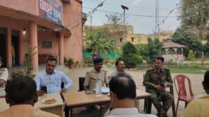 घाघरा थाना परिसर में रामनवमी पर्व एवं ईद को लेकर शांति समिति की हुई बैठक