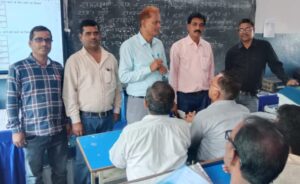 मतदानकर्मियों का द्वितीय चरण के दूसरे दिन का चुनाव प्रशिक्षण संपन्न