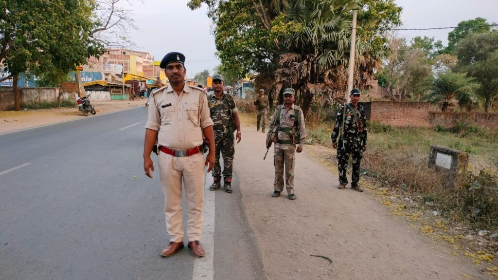 एरिया डेमुनेसन अभियान सतबरवा पुलिस के द्वारा तेज एरिया डेमुनेसन अभियान सतबरवा पुलिस के द्वारा तेज