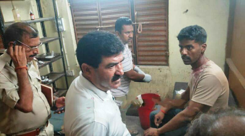 बोलेरो ने बाइक में मारी टक्कर, दो आईआरबी जवान समेत चार घायल, दो रिम्स रेफर, विरोध में सड़क जाम बोलेरो ने बाइक में मारी टक्कर, दो आईआरबी जवान समेत चार घायल, दो रिम्स रेफर, विरोध में सड़क जाम