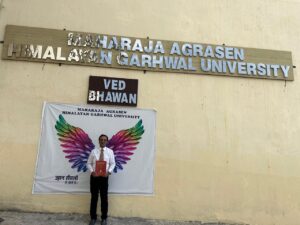 गणित शिक्षक जे के पाण्डेय को मिली डॉक्टरेट की उपाधि