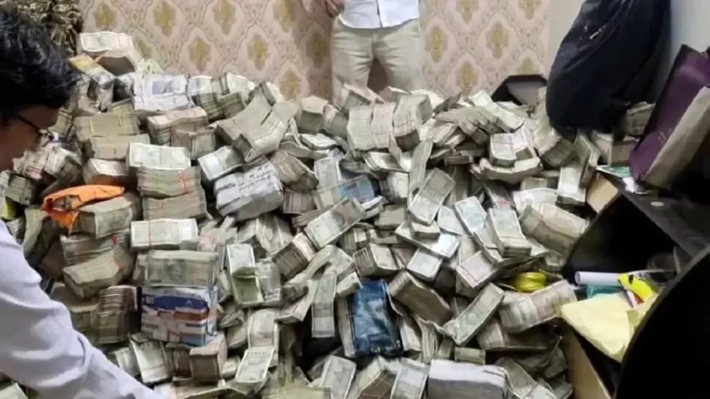 टेंडर कमीशन में मंत्री आलमगीर आलम ने कमा लिए 123 लाख रुपये:पढ़ें