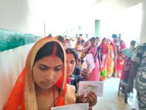 खरौंधी प्रखंड अंतर्गत सभी बूथो पर शांतिपूर्ण हुआ मतदान